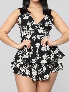 Making Promises Floral Skort
Romper - Black/Combo